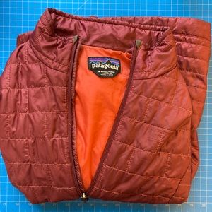 Patagonia women’s oxblood nano puff jacket